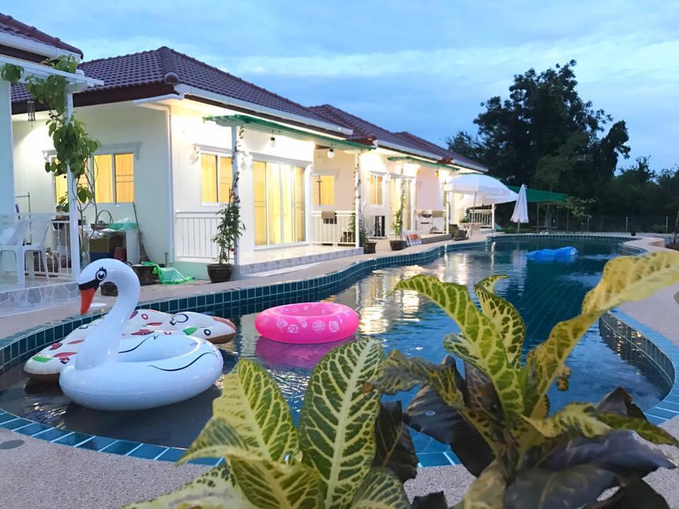 Sky And Water Resort Cha-am Exterior foto