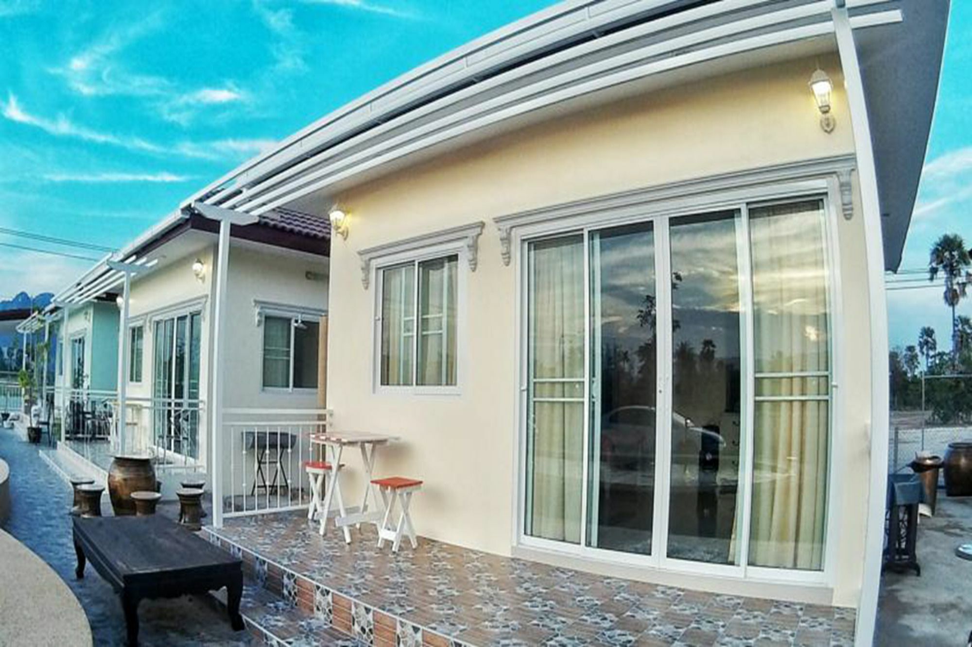 Sky And Water Resort Cha-am Exterior foto