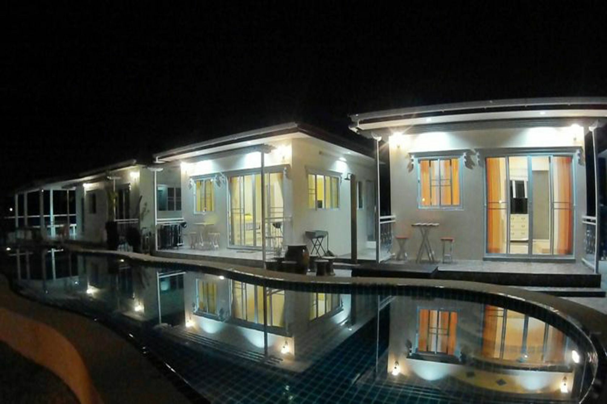 Sky And Water Resort Cha-am Exterior foto